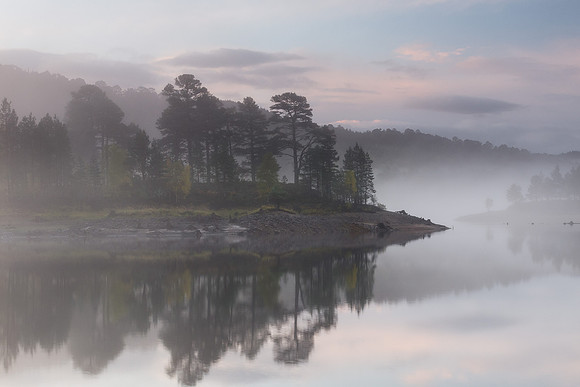 Misty Loch Beinn a'Mheadhoin