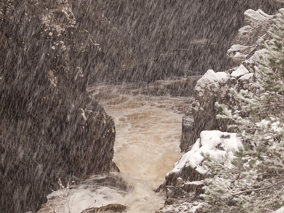 Snowy Gorge