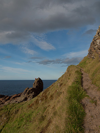 20110924-Findlater-Q9243800