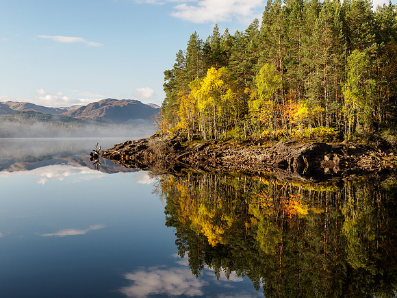 Loch Beinn a' Mheadhoin Reflections 1