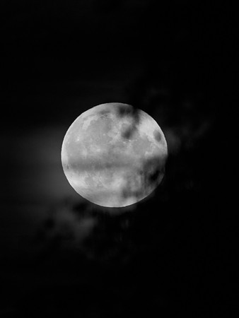 20160916-Moon-EM520005