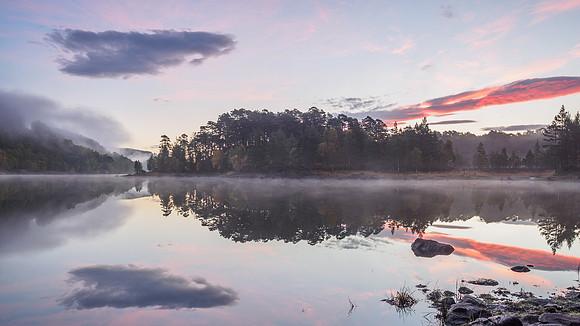 Loch Beinn a'Mheadhoin Dawn