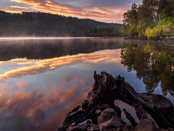 Loch Beinn a'Mheadhoin Dawn