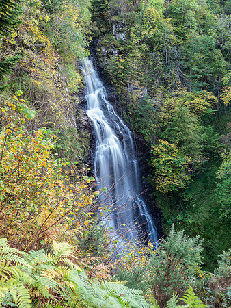 Dhivach Falls