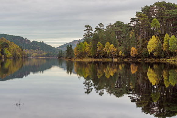 Loch Beinn a' Mheadhoin Autumn Reflections