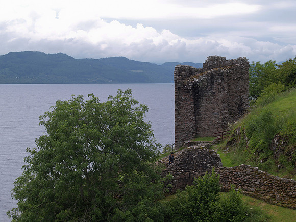 20110717-Urquhart Castle-P7172518