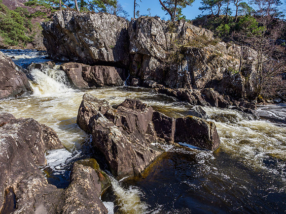 Pollcherian Falls (1) [1904011]
