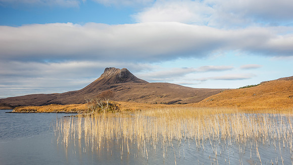 Loch Lurgainn and Stac Pollaidh (1) [1811021]