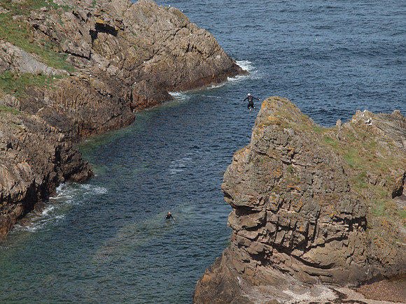 20110604-Cullen-Q6041378