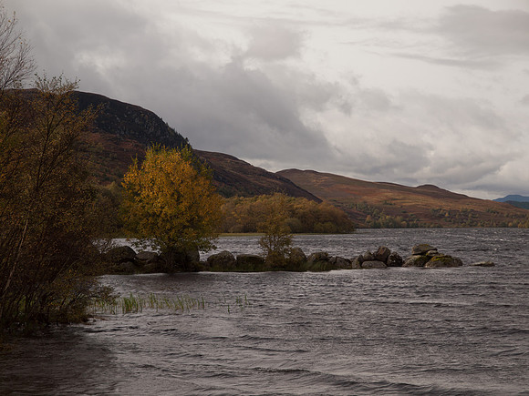 20111009-Loch Ruthven-QA094170