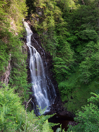 Dhivach Falls