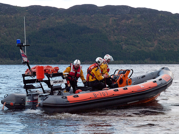 20110513-Loch Ness-Q5130780