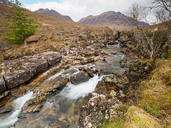 Abhainn Coire MhicNòbuil