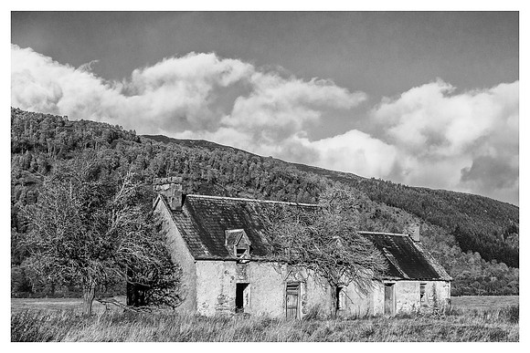 Wester Crochail Farmhouse (2) [1810046]
