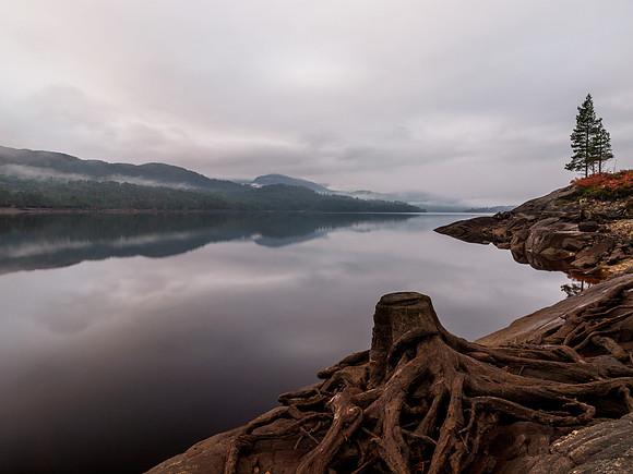 Misty Loch Beinn a' Mheadhoin 2