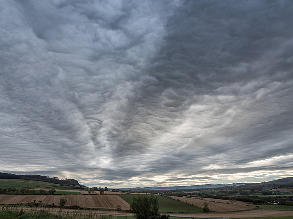 2017-10 Crazy Skies